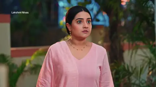 Radhika Fumes at Veer due to a Misunderstanding - Lakshmi Nivas - Promo Hindi Family Trailer Thumbnail