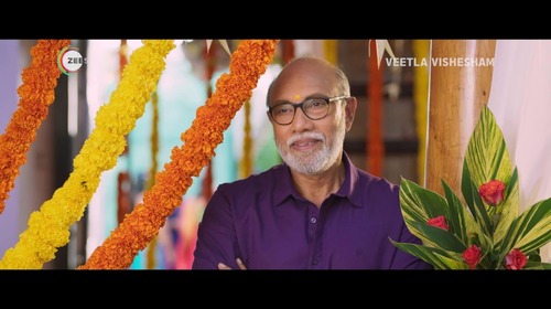 Veetla Vishesham | Unnikrishnan, A Carefree Middle-Aged Man | Trailer Tamil Comedy Trailer Thumbnail