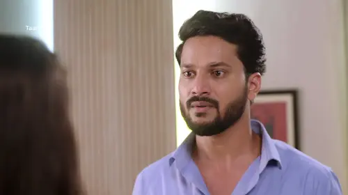 Kedar and Taarini's Clash over Dayanand - Taarini - Promo Marathi Drama Trailer Thumbnail