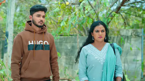 Goutham Becomes Malli's Saviour - Amruthadhaare - Promo Kannada Drama Trailer Thumbnail