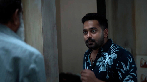 2018: Everyone Is A Hero (Tamil) Tamil Thriller Trailer Thumbnail