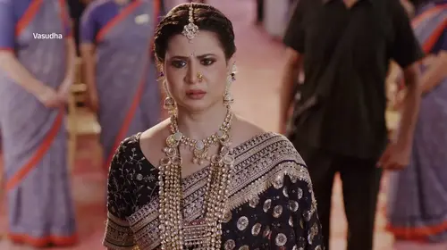 Will Chandrika Get Bad News on Her Big Day? - Vasudha - Promo Hindi Drama Trailer Thumbnail