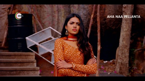 Aha Naa Pellanta | Maha, The Stubborn Girl | Trailer Telugu Comedy Trailer Thumbnail
