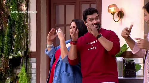 Harshada Khanvilkar and Sanjay Jadhav on the Show - Amhi Sare Khavaiyee - Promo Marathi Reality Trailer Thumbnail