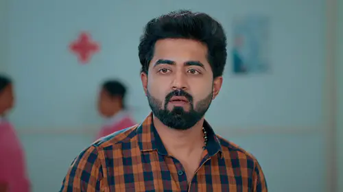 Ananthan Pillai Shares His Plan with Ambika - Akale - Promo Malayalam Drama Trailer Thumbnail