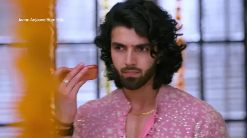 Raghav Accidentally Shoots Kirti - Jaane Anjaane Hum Mile - Promo Hindi Drama Trailer Thumbnail