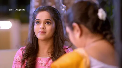 The Family Tries to Cheer Pramila - Sanai Chaughade - Promo Marathi Drama Trailer Thumbnail