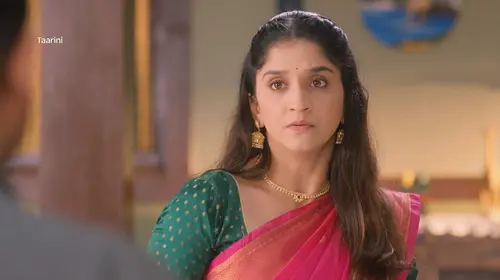 Taarini Recalls an Incident on Seeing Her Suitor - Taarini - Promo Marathi Drama Trailer Thumbnail