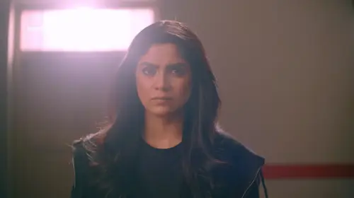 Jagadhatri and Maya Come Face-to-face - Jagadhatri - Promo Hindi Drama Trailer Thumbnail