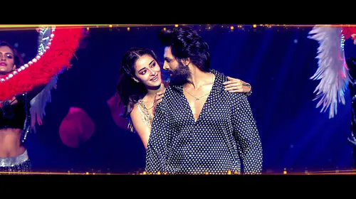 Kartik and Ananya's Romantic Dance - Zee Cine Awards 2025 - Promo Hindi Event Trailer Thumbnail