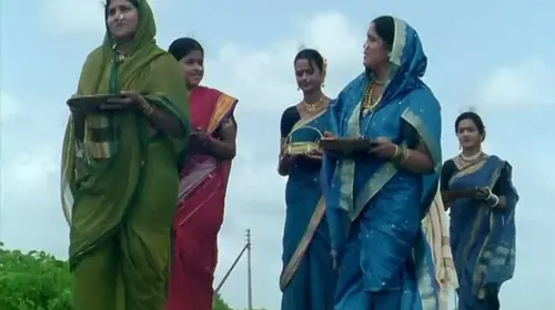 Hirva Kunku Marathi Drama Movie Thumbnail