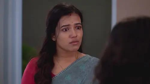Ishita Faces Tamal's Grilling - Phulki Bengali Drama Shorts Thumbnail